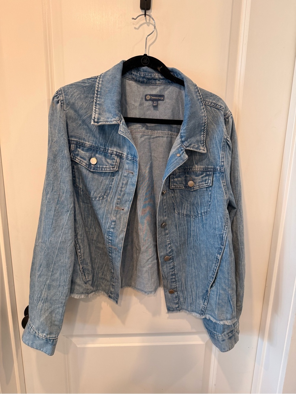 Lightweight casual denim jacket